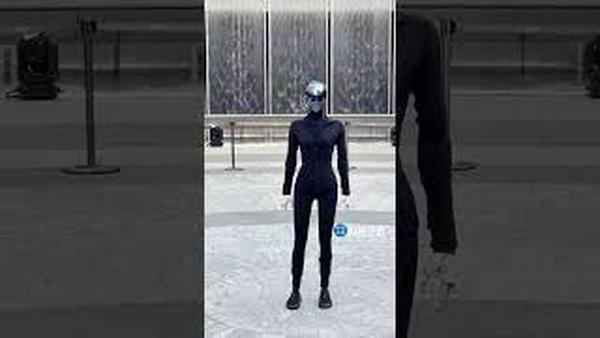 中美最新机器人大比拼！科技差距以光年计！