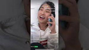 【维吾尔谚语】父母的心长在儿女身上，儿女的心长在石头上。演绎的太真实了。