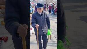 当年计划生育“百日无孩”，如今满街孤寡老人。