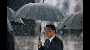 安徽痛哭李总理！百万民众上街。郑州人潮汹涌，竖起巨幅画像。上海南京定远，无限悲伤。胡锡进发文悼念遭禁言