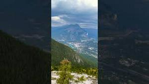 🇨🇦🍁班芙缆车🚠 最高点  #大宇走拍惊奇 #banff #gondola ｜新闻拍案惊奇 大宇 #shorts